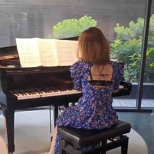 Co-Artist Mimi's Profile photo